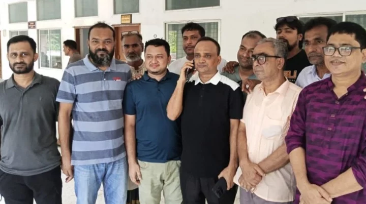 হত্যাসহ একাধিক মামলায় আত্মসমর্পণ করা আওয়ামী লীগের নেতারা। ছবি: সংগৃহীত