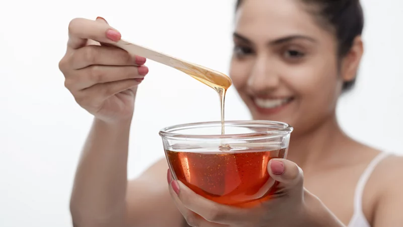 Yalangoch Chexova ishtirokidagi onlayn porno video Anusdagi yashirin kameralar