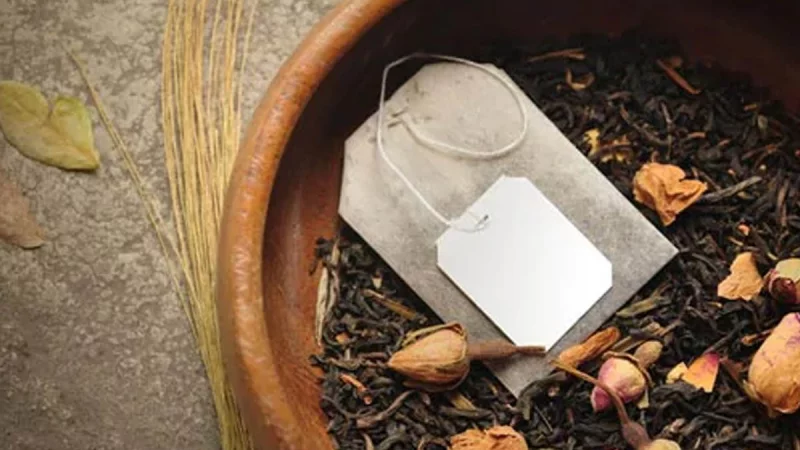 ব্যবহৃত চা পাতা যেসব কাজে লাগাতে পারেন