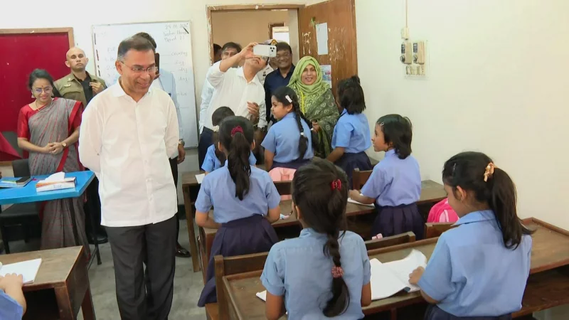 রাজধানীর বিয়াম ল্যাবরেটরি স্কুল পরিদর্শন করলেন প্রধানমন্ত্রী