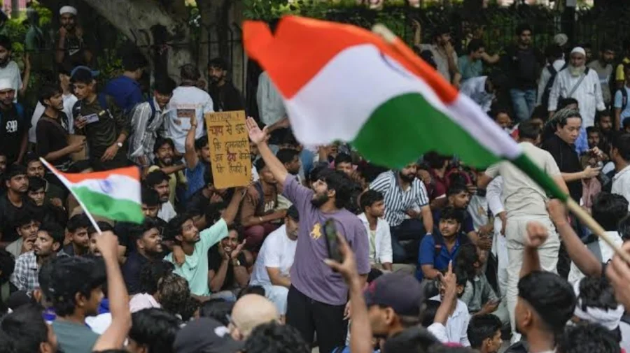 যন্তর মন্তরে চলমান আছে সিজেপির বিক্ষোভ।